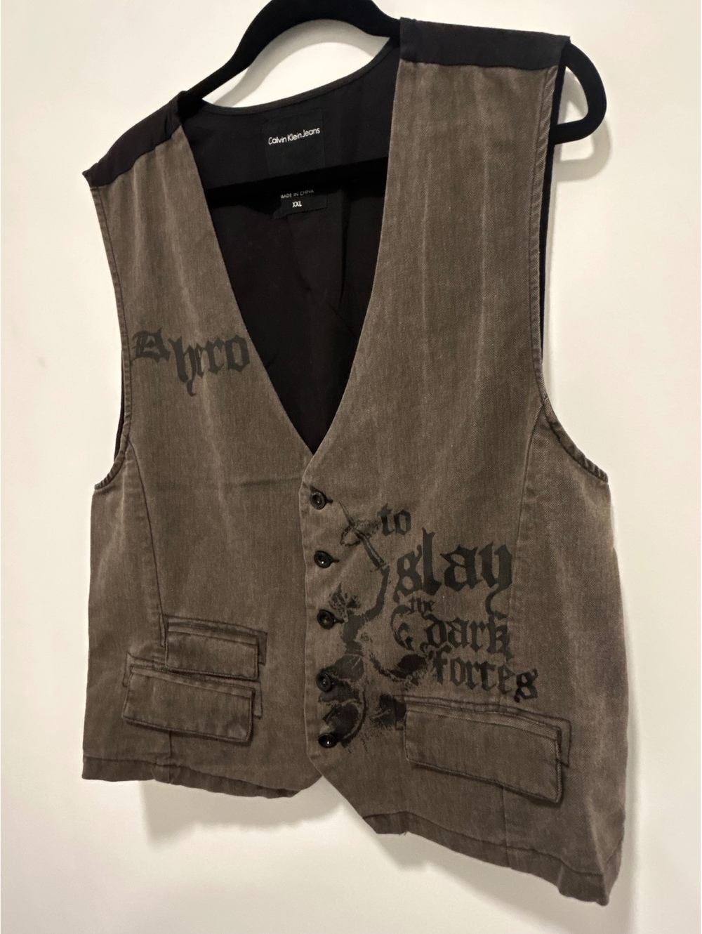 Calvin Klein Jeans gray and black graphic vest